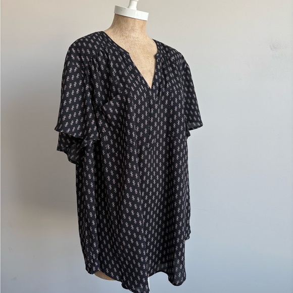 Torrid Harper Flutter Sleeve Blouse Plus Size 3X - Picture 9 of 10